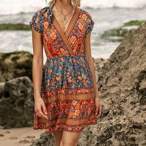 Beautiful Floral Print V-neck Ruffle Hem Dress - Size XS
